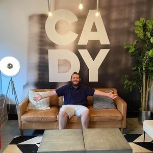 Meet your Posher, Justin